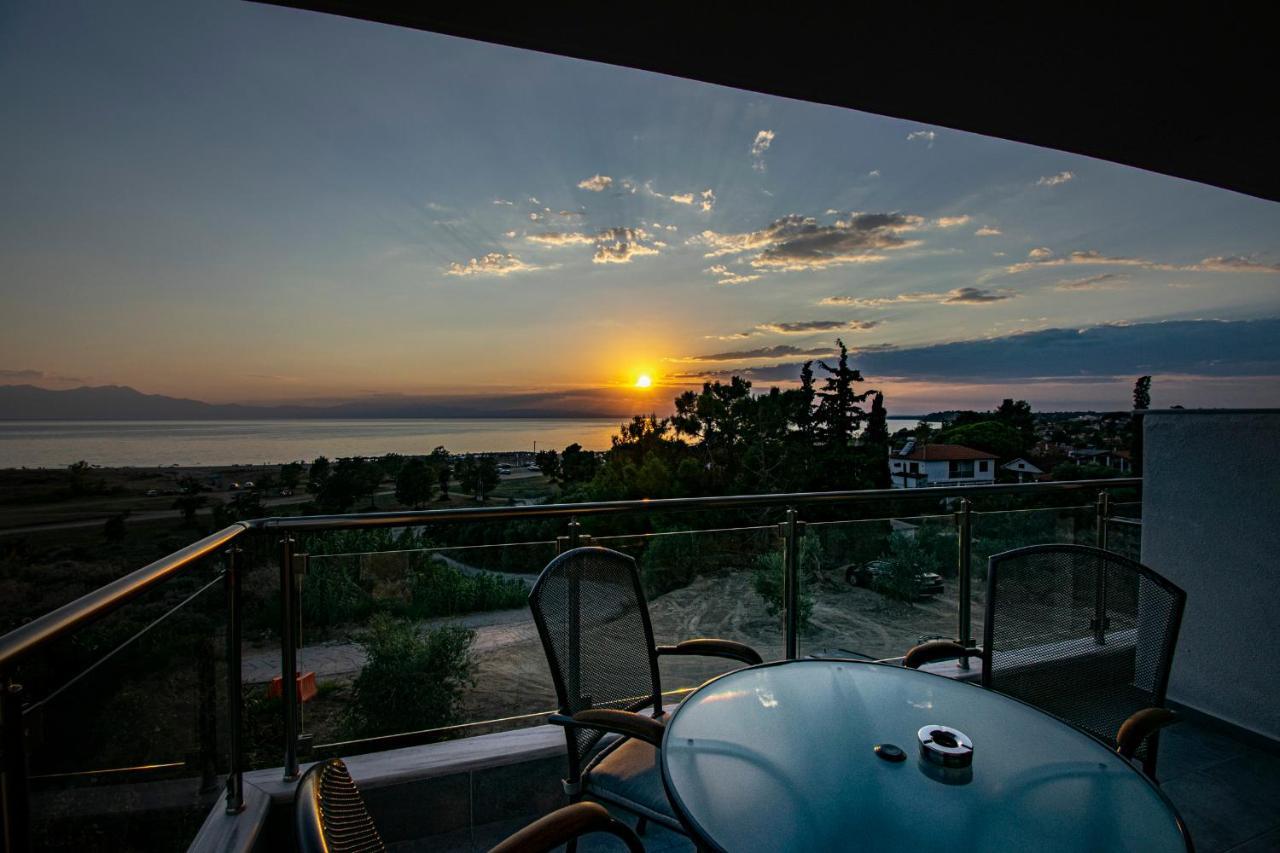 نيا إيراكليا Heraclea Luxury Suites المظهر الخارجي الصورة